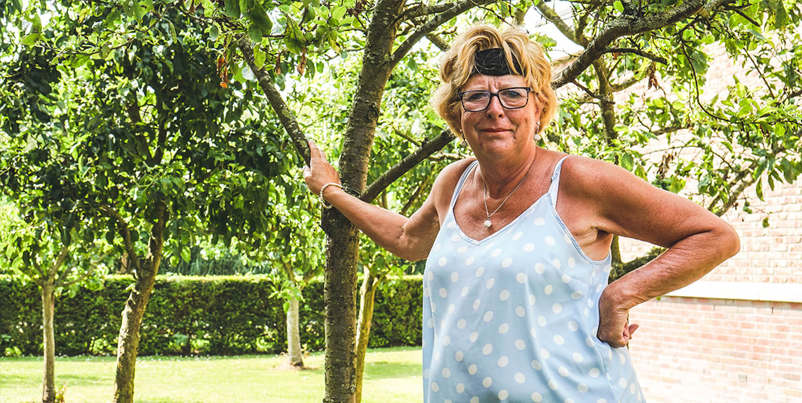 Anita in de tuin van de KSW